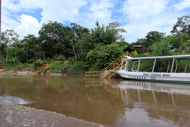 crocodile safari tour riverboat 
 - Costa Rica