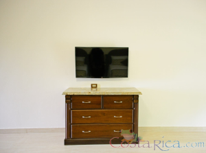Chest Of Draws And Flat Tv Screen Superior Room Los Lagos Hotel Resort And Spa
 - Costa Rica